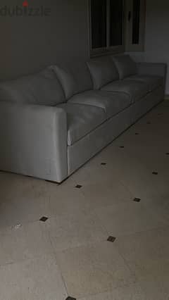 4 seats couch