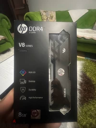 رامات ٨ جيجا HP RGB لم تستعمل غير ساعتين قطعه واحده فقط