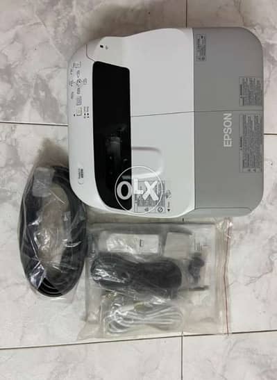 Epson Brightlink 485Wi projector