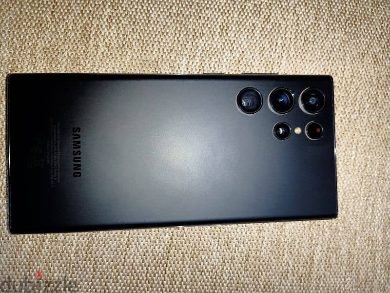Samsung Galaxy s22utre 1