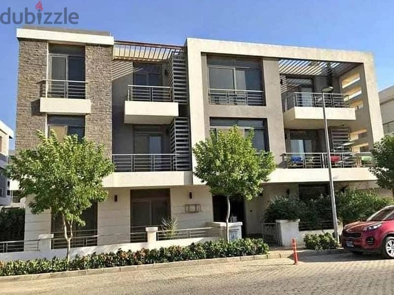apartment for sale at a 37% discount in front of the airport in the Taj City Compound minutes from Heliopolis and Nasr City in installments over8years 20