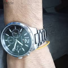 ساعة تومي هليفيجر الأمريكية مع ضمان مدي الحياة وعلبتها 0