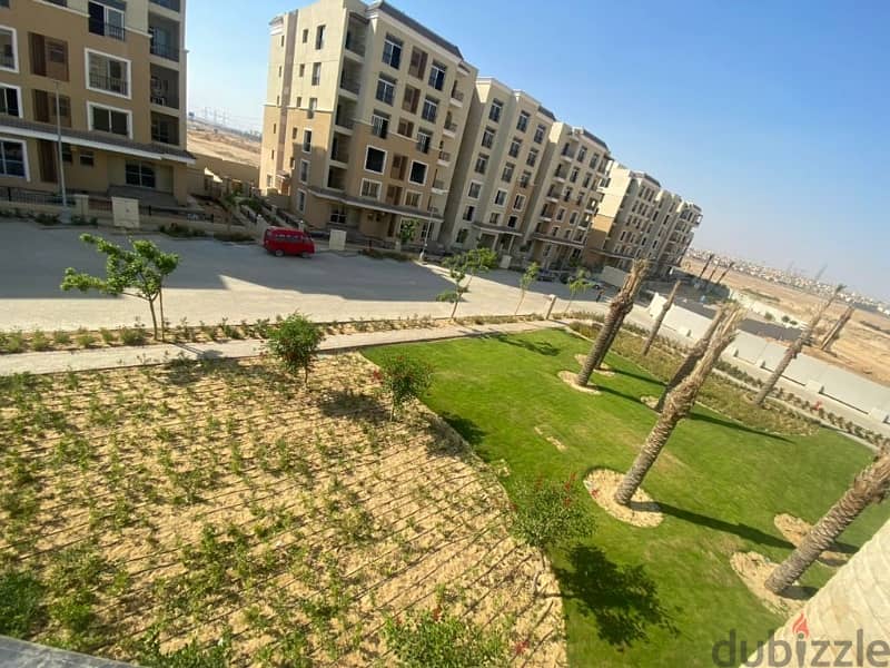 Apartment with a prime garden, 163 sqm, ready to move in sarai compound Mostakbal City 5