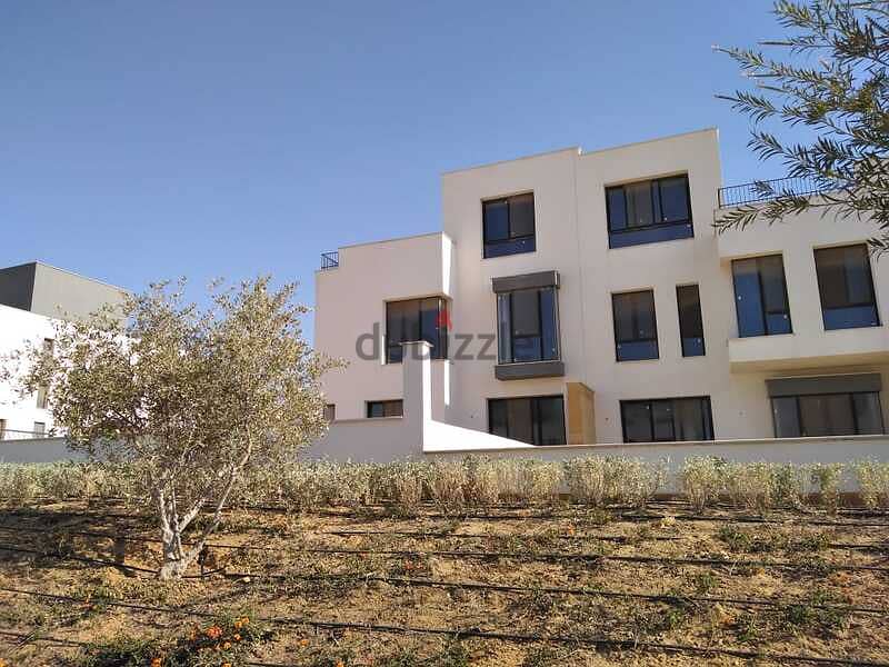 Town house Middle 257 m with Prime location For Sale Cash at VILLETTE - SODIC 4