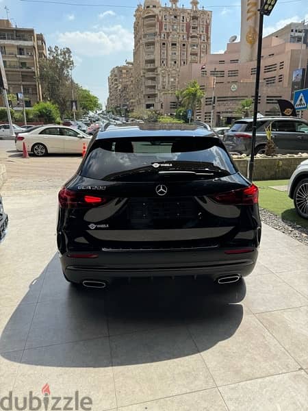 Mercedes-Benz GLA 200 2024 ارخص سعر فى مصر 2