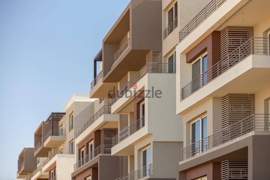 Town house 186m for sale special price in Palm Hills New Cairo 1