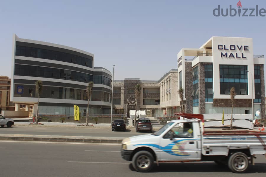 clove mall el koronfel new cairo عيادة للبيع 74 متر استلام فوري بمنطقة القرنفل التجمع الخامس 1