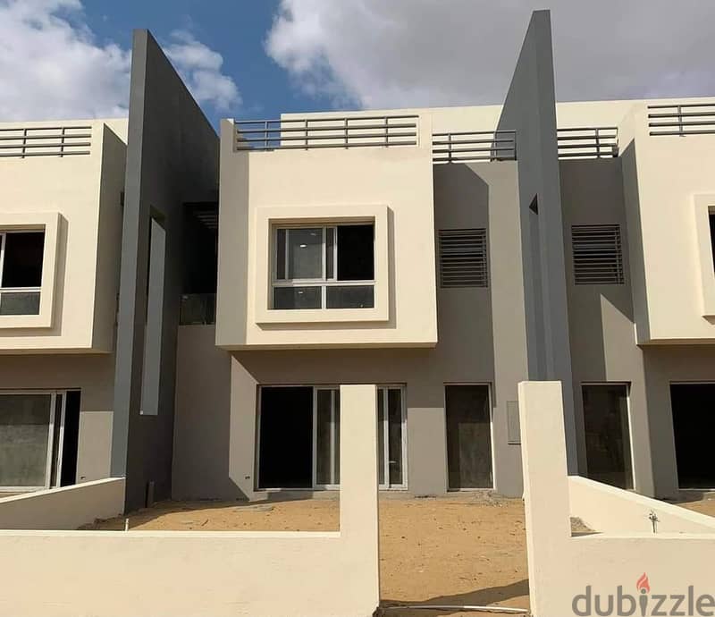 Townhouse for sale in Hyde Park Compound, Fifth Settlement 4