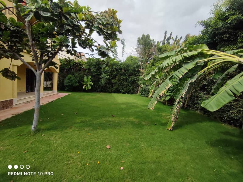 For sale standalone villa 353m on the most beautiful wide garden in Madinaty 3