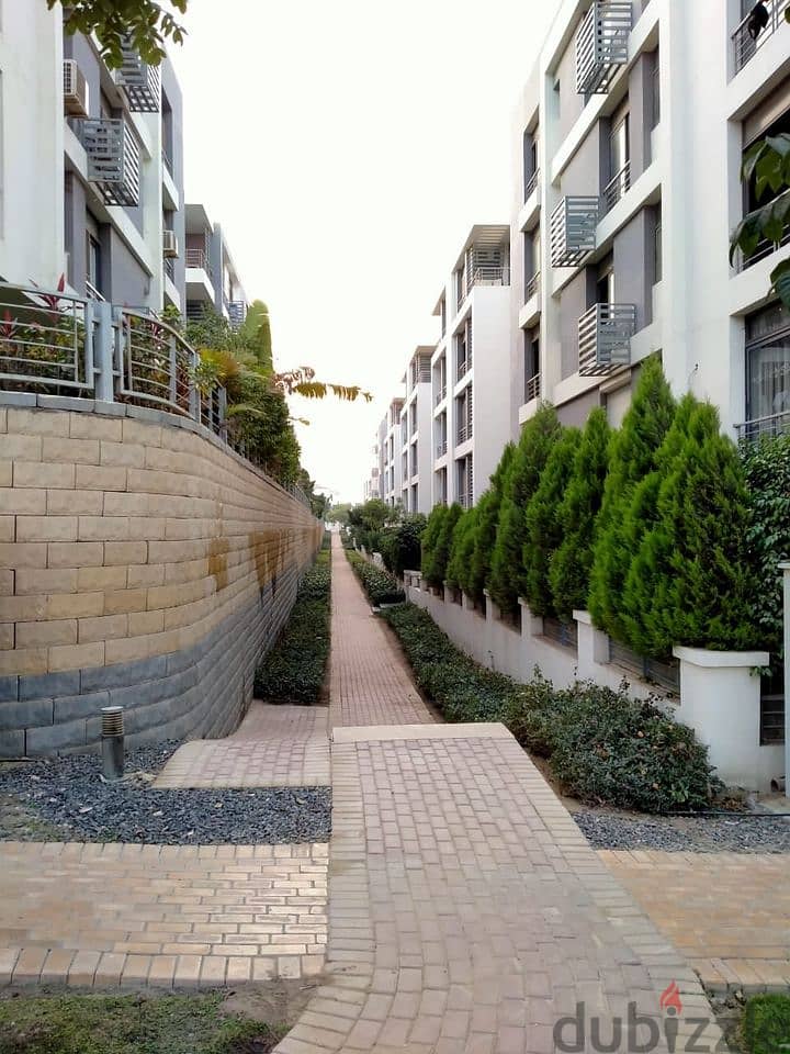 Apartment for sale in the Settlement, on the landscape, in the Taj City Compound, directly in front of the airport 1