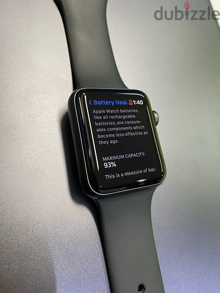 Apple Watch Series 3 (42mm) 7