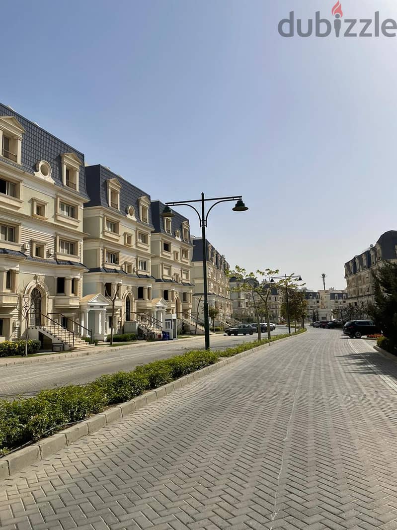i villa garden 287m for sale Very special price in Mountain View Hyde Park new cairo 5