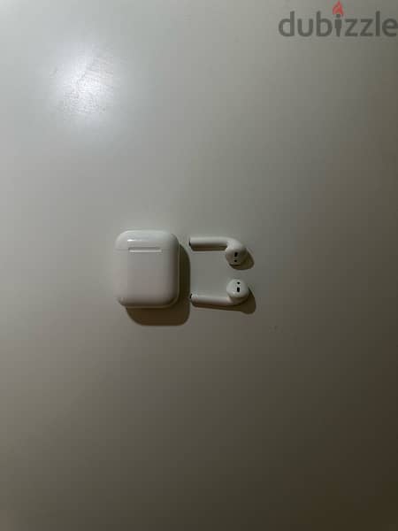 Airpods gen 2 with case 1