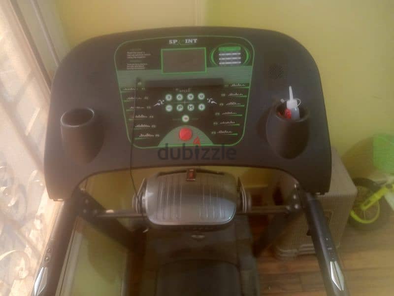 مشايه sprint treadmill موديل f7020a/4 موتورACوزن 130 كجم 8