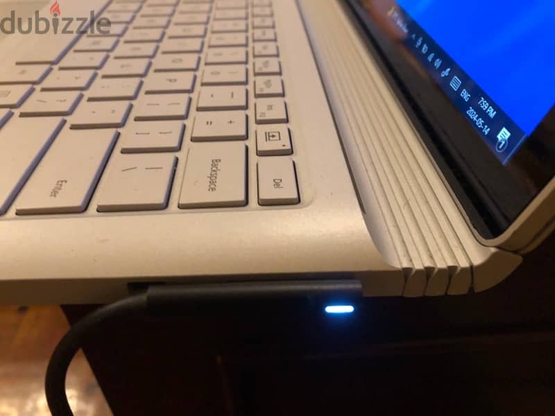 Surface book 1 - Core i7/256 gb with keyboard 7
