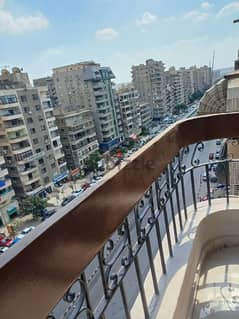 شقة للبيع بشارع ذاكر حسين سوبر لوكس