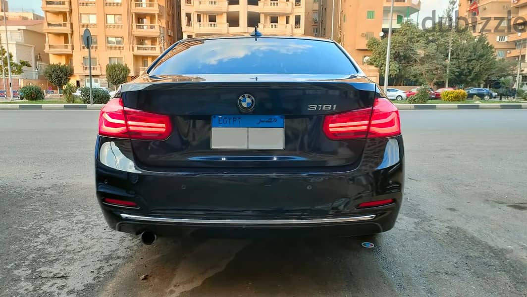 2018 BMW 318i Luxury 4