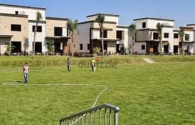 Town House with exclusive down payment for sale in Azzar 2 New Cairo 5
