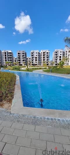 شقة 174م باقل مقدم للبيع جاهزة لسكن ع pool view في اكتوبر