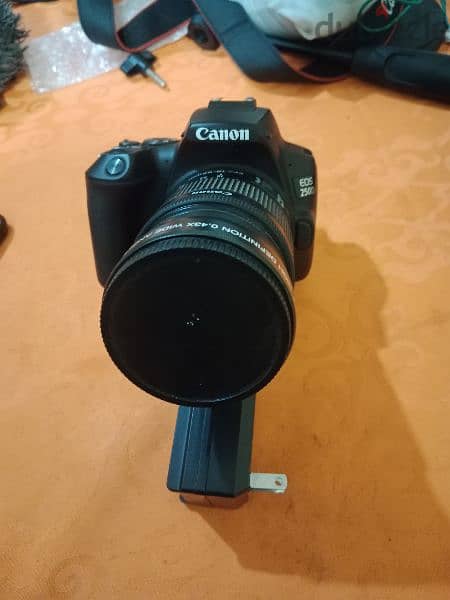 كاميرا كانون eos2550D 2