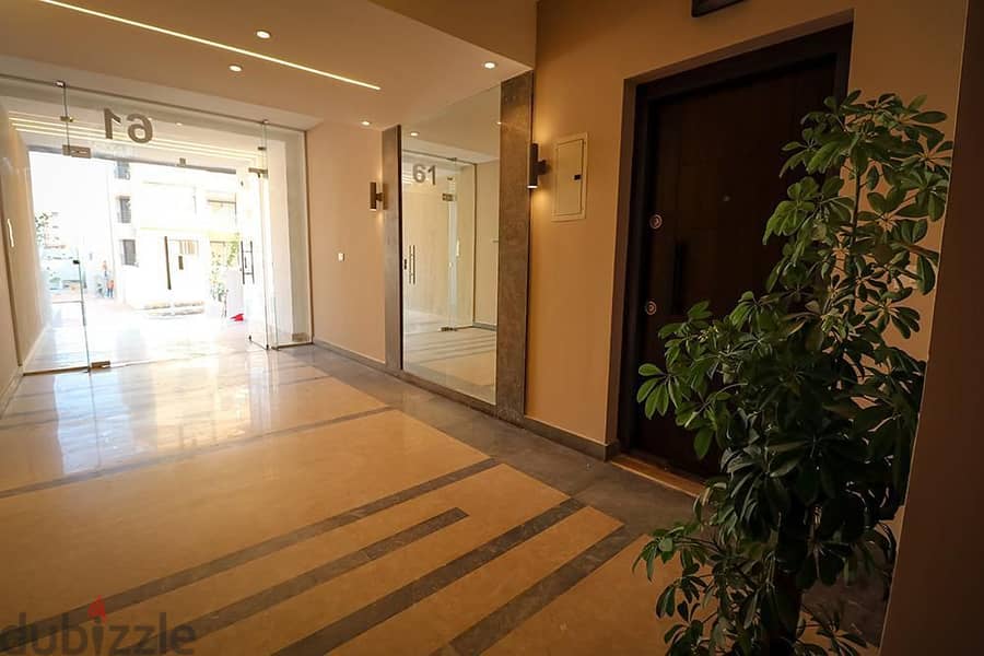 Apartment for sale, 160 square meters, immediate receipt, super luxury finishing, in Al Marasem Fifth Square 5