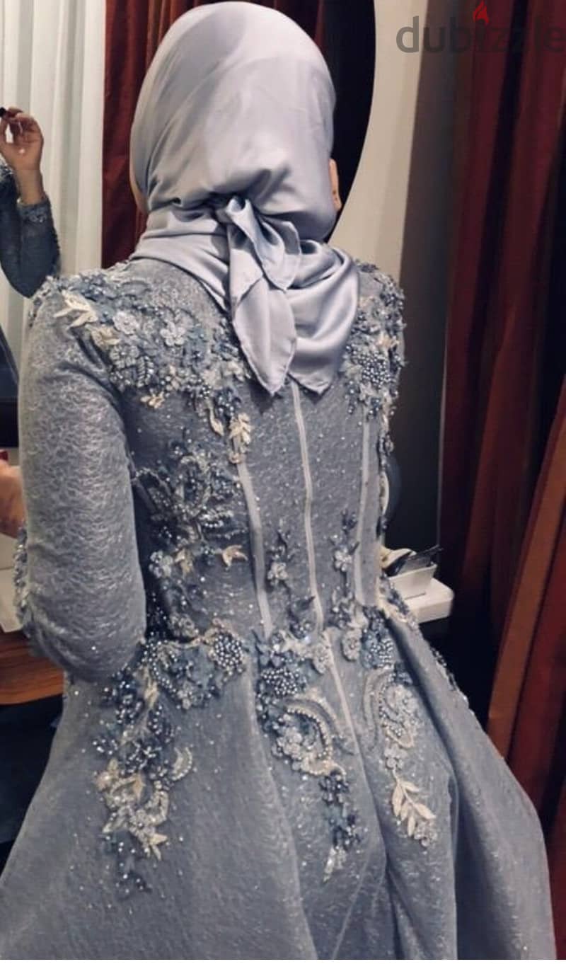 grey dress 1