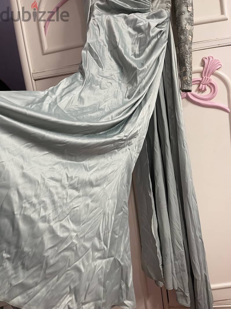 Baby blue dress 1