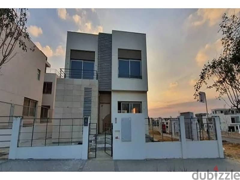 For sale 302 m standalone with down payment and installments prime location in palm hills new cairo 6