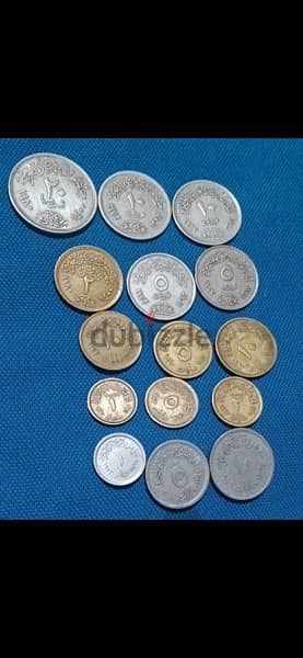 مجموعه كبيره جدا من العملات المصريه و الاجنبيه 12