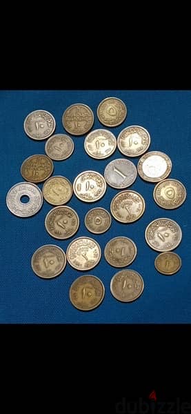 مجموعه كبيره جدا من العملات المصريه و الاجنبيه 15