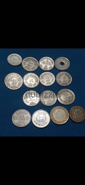 مجموعه كبيره جدا من العملات المصريه و الاجنبيه 17