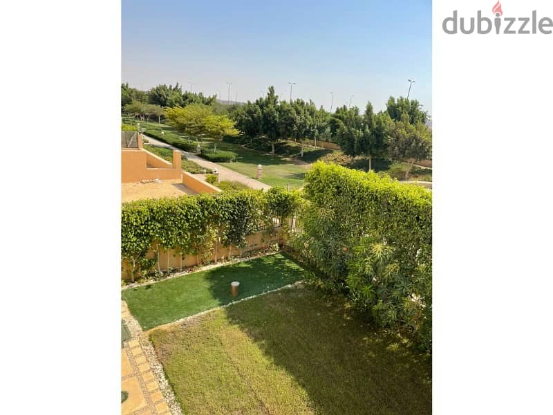 Town house view landscape 215 m bahary with down payment and installments for sale in hyde park تاون هاوس للبيع في هايد بارك التجمع 3