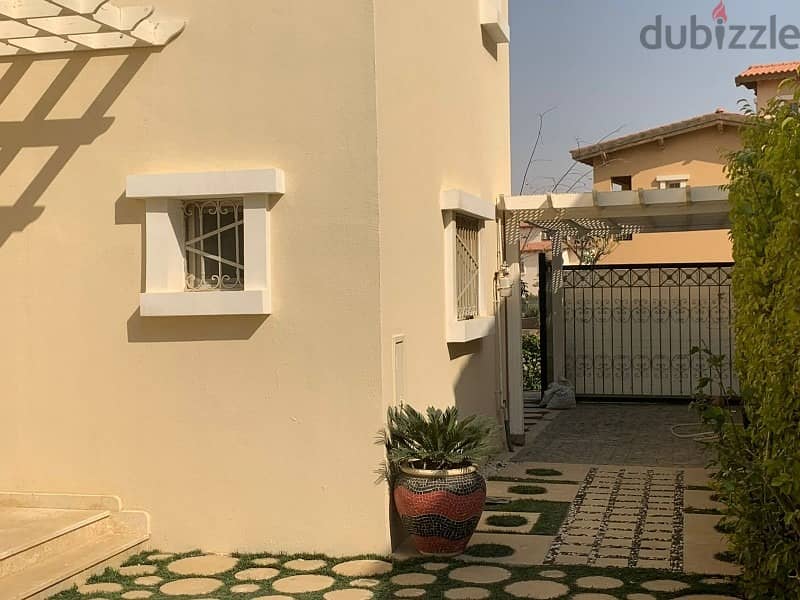 Town house view landscape 215 m bahary with down payment and installments for sale in hyde park تاون هاوس للبيع في هايد بارك التجمع 9