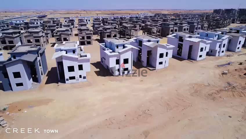 Town house 210m for sale with installments in creek town delivery 2025 كريك تاون 5
