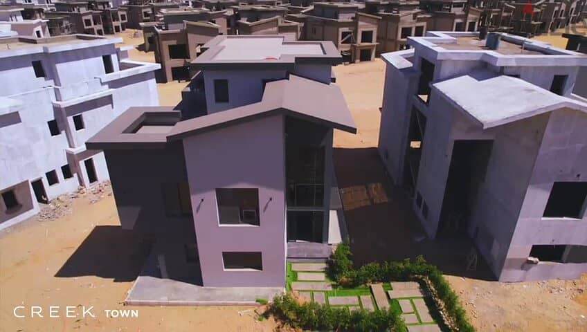 Town house 210m for sale with installments in creek town delivery 2025 كريك تاون 11