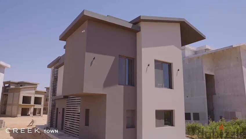 Town house 210m for sale with installments in creek town delivery 2025 كريك تاون 12