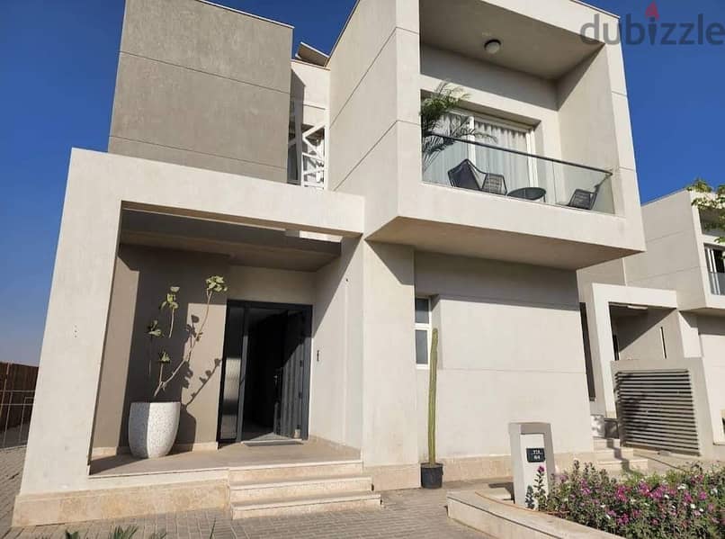 Townhouse Corner for sale in Badya Palm Hills October Compound a distinctive location in October, Al Wahat Road 1