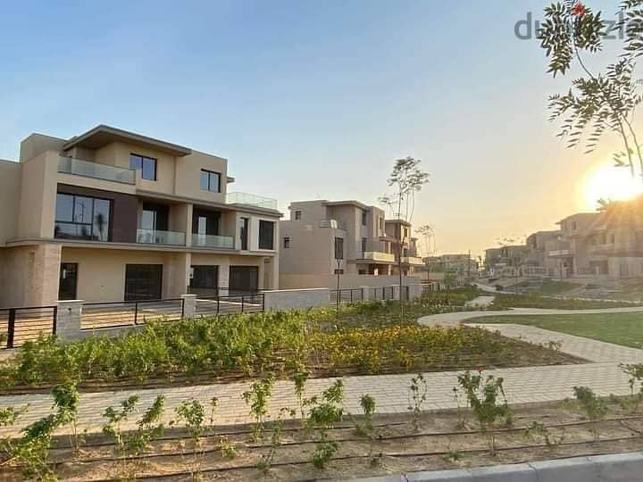 Separate villa for sale, 443 sqm land + 282 sqm buildings, in Sodic Estates Residence, fully finished, next to Sodic and Sphinx Airport, with a 10% do 7