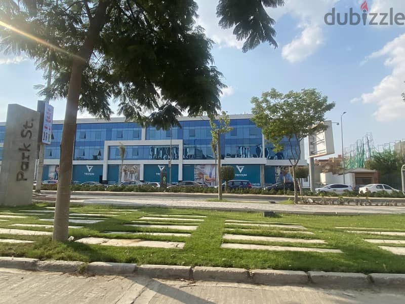 Office  88 M For rent  in Trivium Mall Sheikh Zayed 3 rooms 1