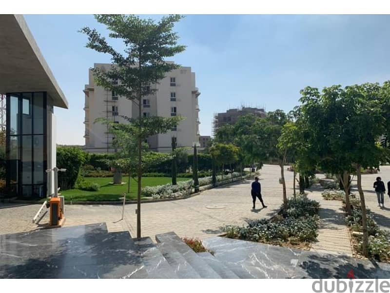 Apartment ready to move  for sale, 185 sqm first floor semi-finished sea view Central Park in Mountain View i-City Compound, New Cairo. 8