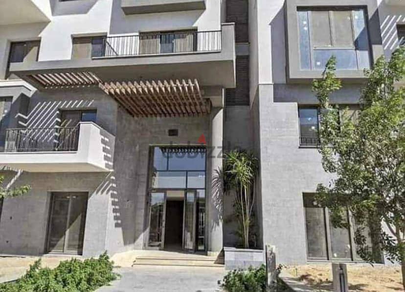 fully finished apartment Open View on Crystal Lagoons & Greenery in sodic east compound شقة متشطبة سوبر لوكس 180 متر في سوديك ايست كمبوند 1