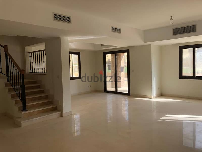 4 Bedroom Villa For Rent With kitchen and ACs For Rent Compound Mivida 4
