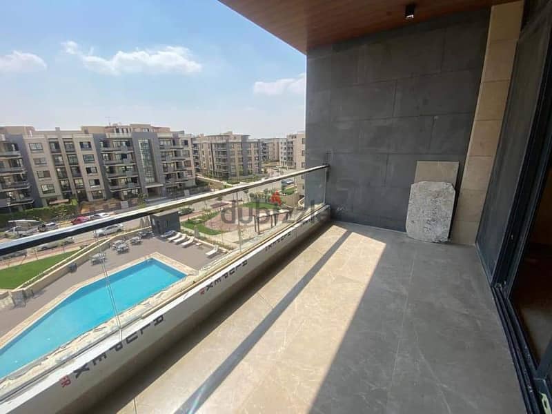 Azad penthouse at a snapshot price in the most distinguished building in Azad 10