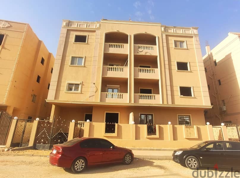 Immediate receipt of a 463 sqm front duplex in a prestigious location in Shorouk, at a very, very special price 4