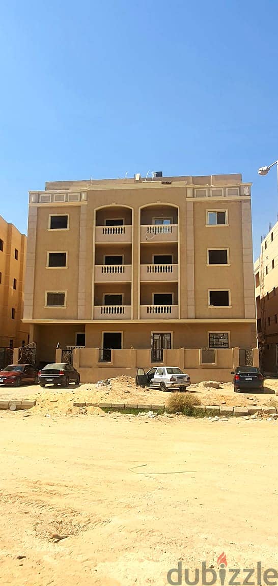 Immediate receipt of a 463 sqm front duplex in a prestigious location in Shorouk, at a very, very special price 5