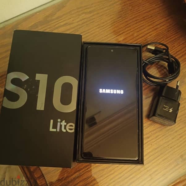 Samsung Galaxy S10 Lite 1