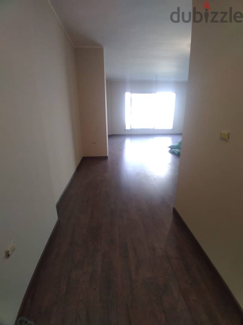For Rent Apartment Semi Furnished in Compound VGK 1