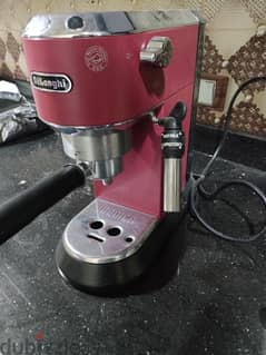 ماكينة تحضير القهوة والاسبريسو من ديلونج 0