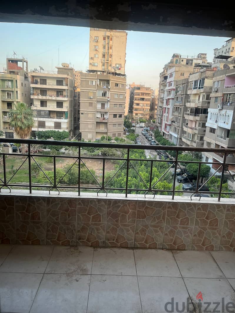 للبيع شقة في النزهة الجديدة شارع احمد اسماعيل 8
