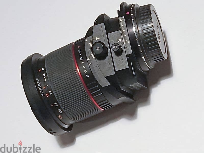 Samyang 24mm f/3.5 Tilt-Shift. Canon mount EOS 2